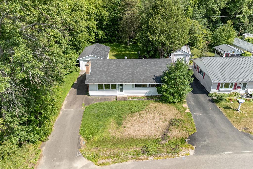 Photo 9 of 30 Lasalle Drive, Deep River, Deep River — HOMEH
