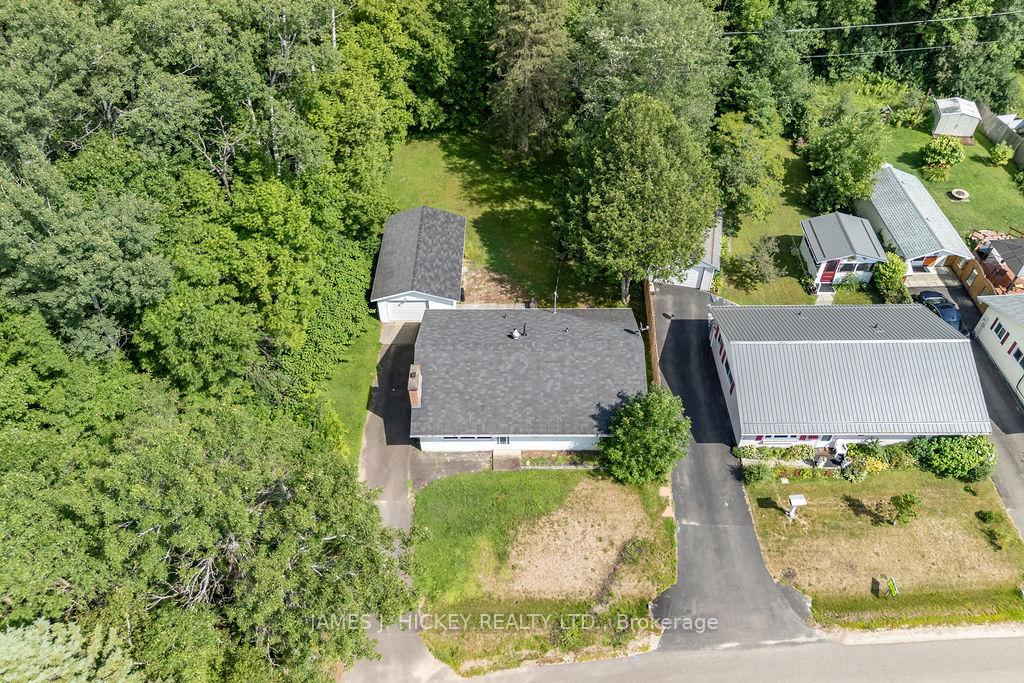 Photo 12 of 30 Lasalle Drive, Deep River, Deep River — HOMEH