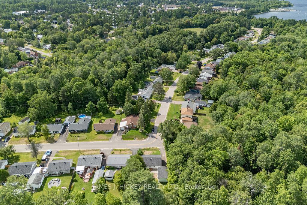 Photo 16 of 30 Lasalle Drive, Deep River, Deep River — HOMEH