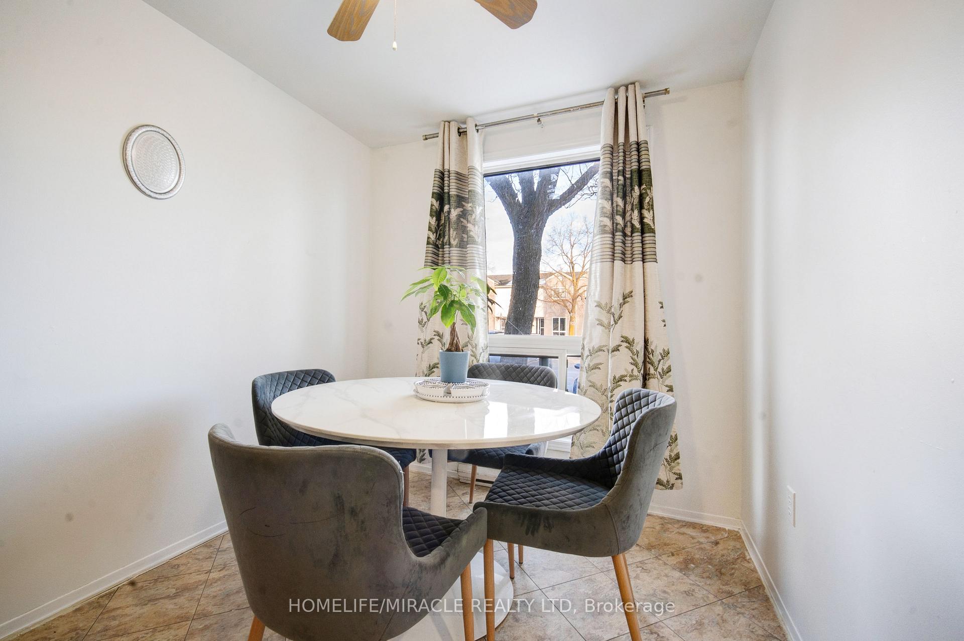 Photo 6 of Unit 53, 40 Imperial Road N, Guelph, Willow West/Sugarbush/West Acres — HOMEH