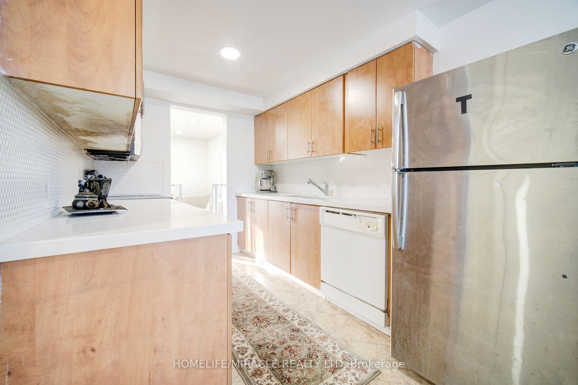 Photo 9 of Unit 53, 40 Imperial Road N, Guelph, Willow West/Sugarbush/West Acres — HOMEH