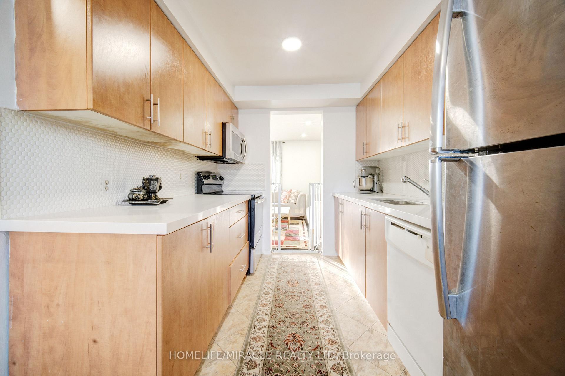 Photo 10 of Unit 53, 40 Imperial Road N, Guelph, Willow West/Sugarbush/West Acres — HOMEH
