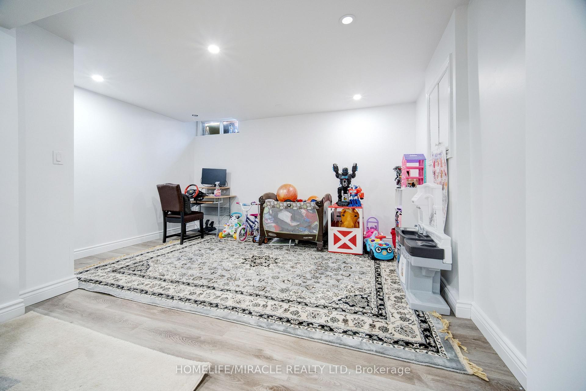 Photo 26 of Unit 53, 40 Imperial Road N, Guelph, Willow West/Sugarbush/West Acres — HOMEH