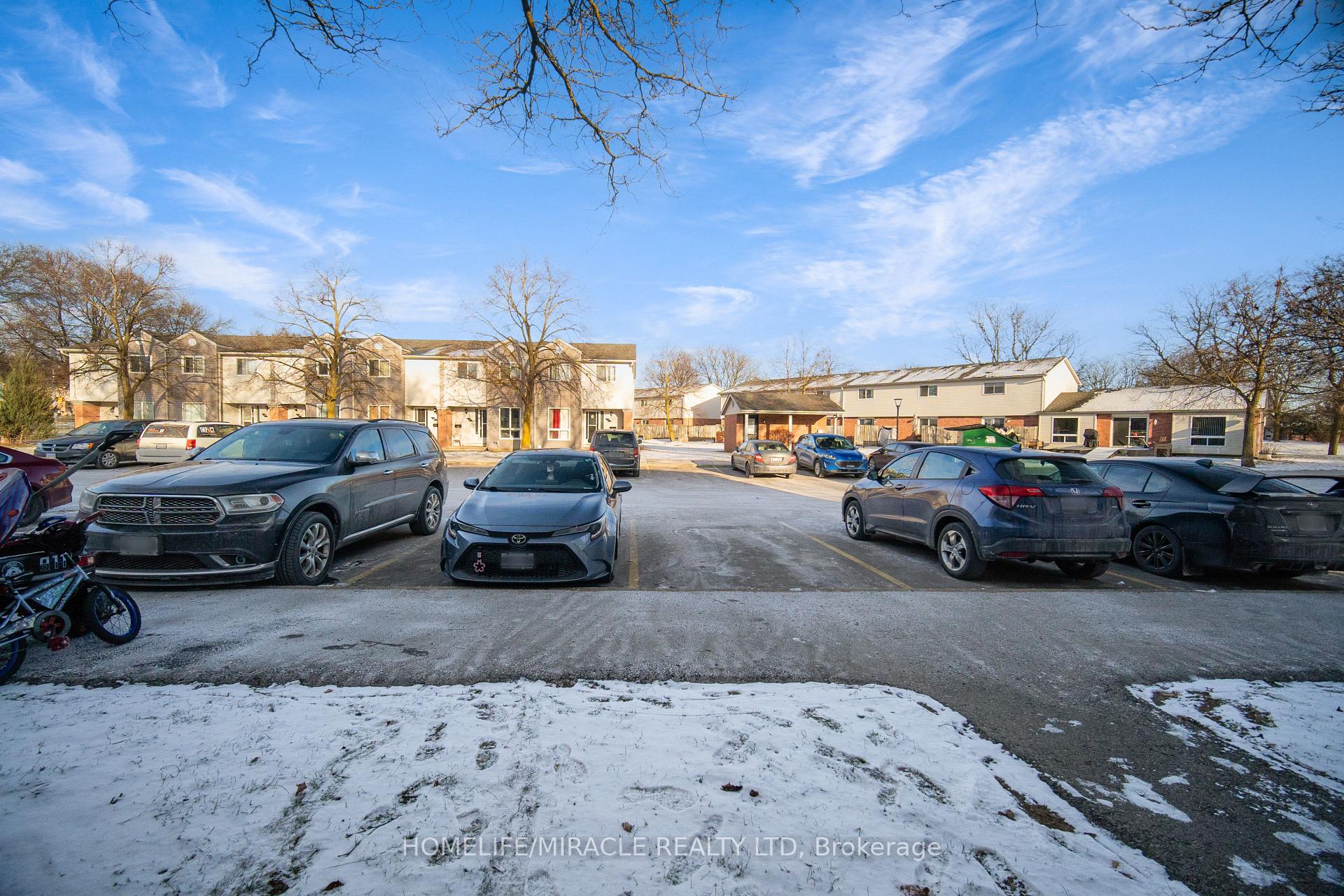 Photo 34 of Unit 53, 40 Imperial Road N, Guelph, Willow West/Sugarbush/West Acres — HOMEH