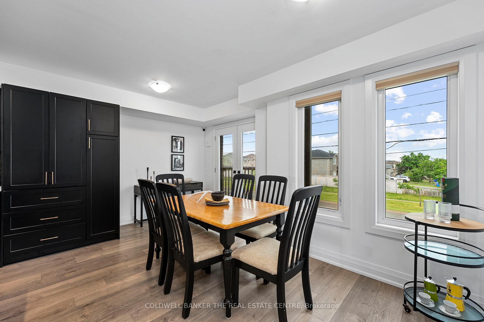 Photo 3 of 121 Fairlane Avenue, Barrie, Painswick South — HOMEH
