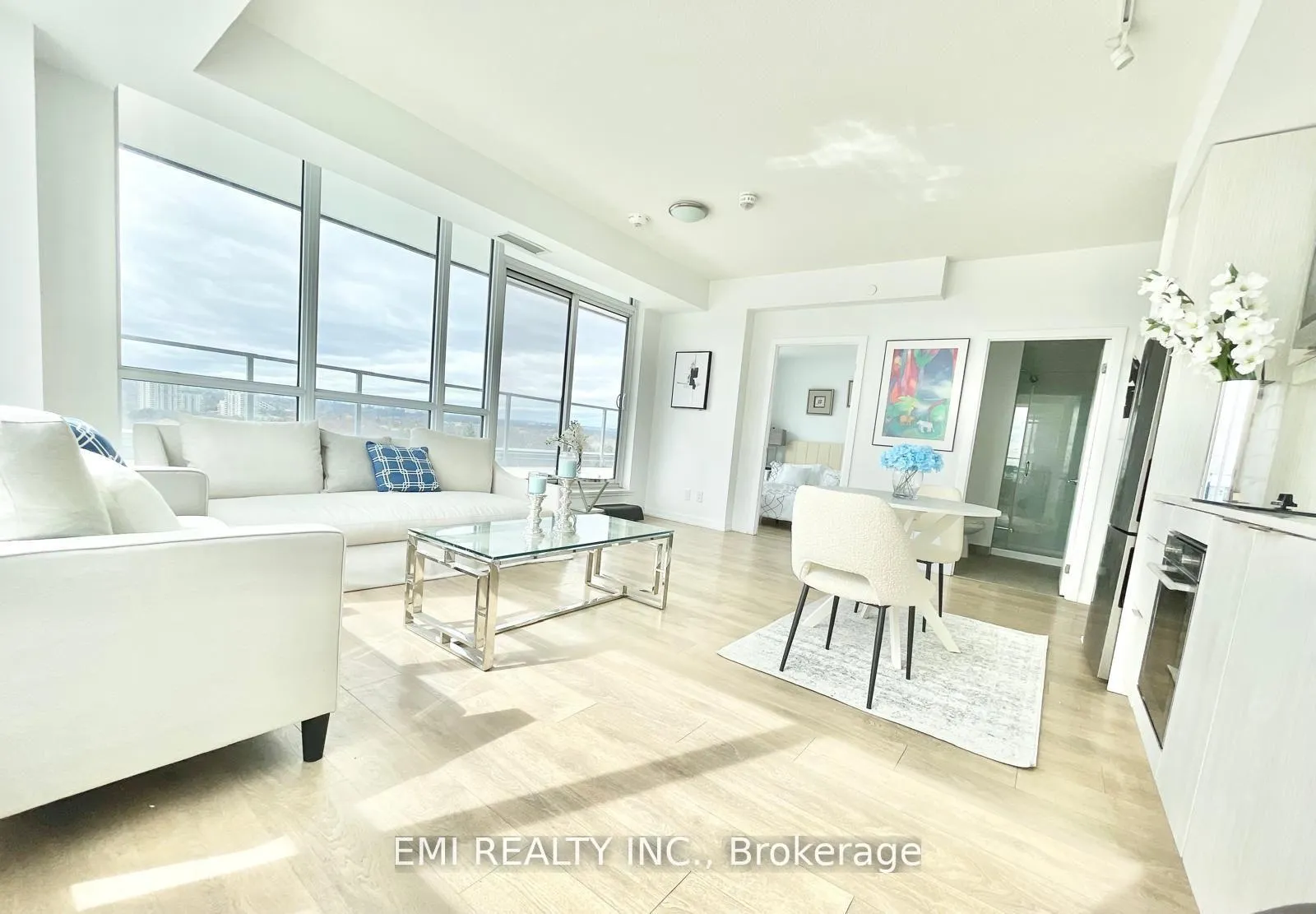 Photo of Unit 405, 36 Forest Manor Road