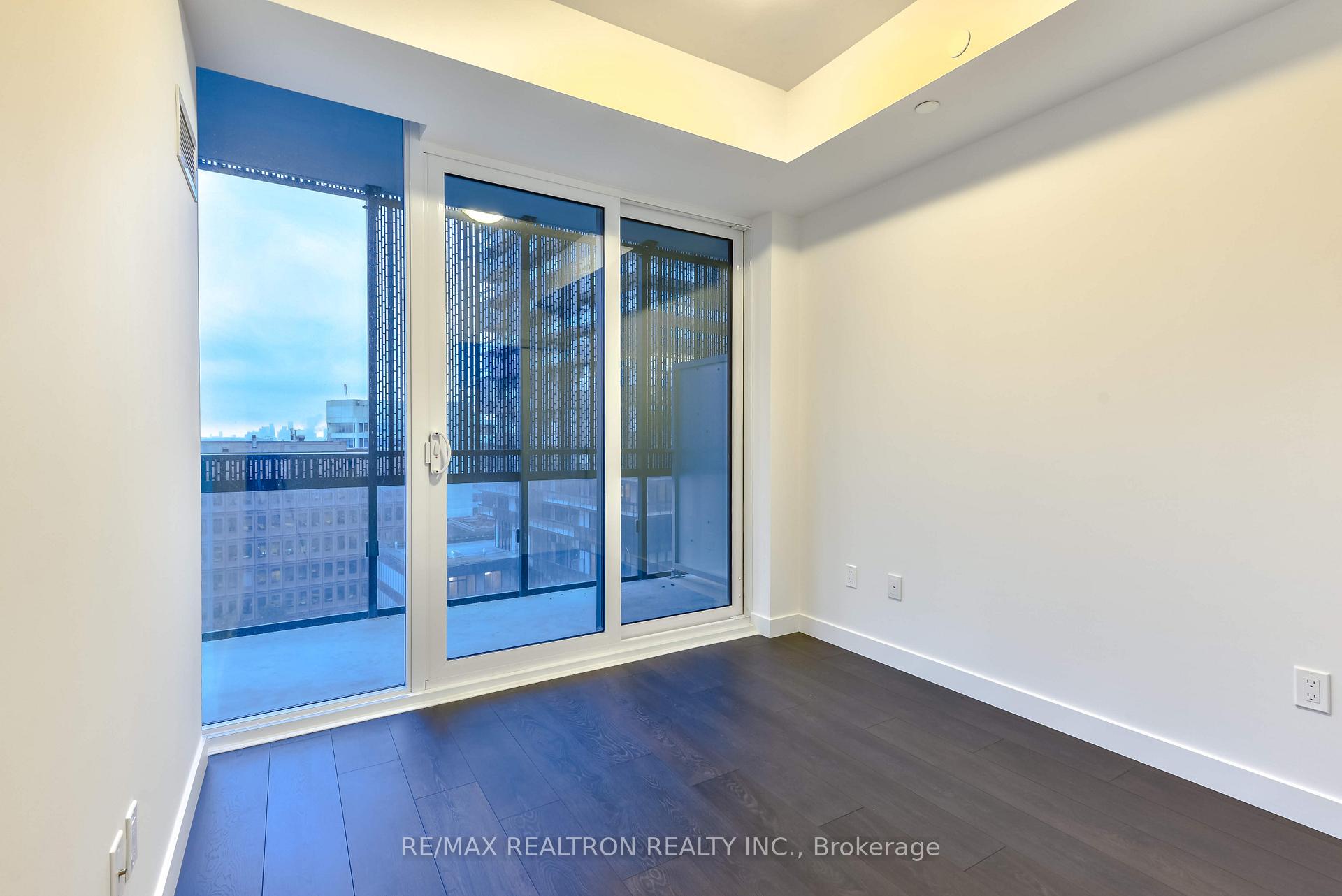 Photo 19 of Unit 907, 8 Eglinton Avenue E, Toronto, Mount Pleasant West — HOMEH