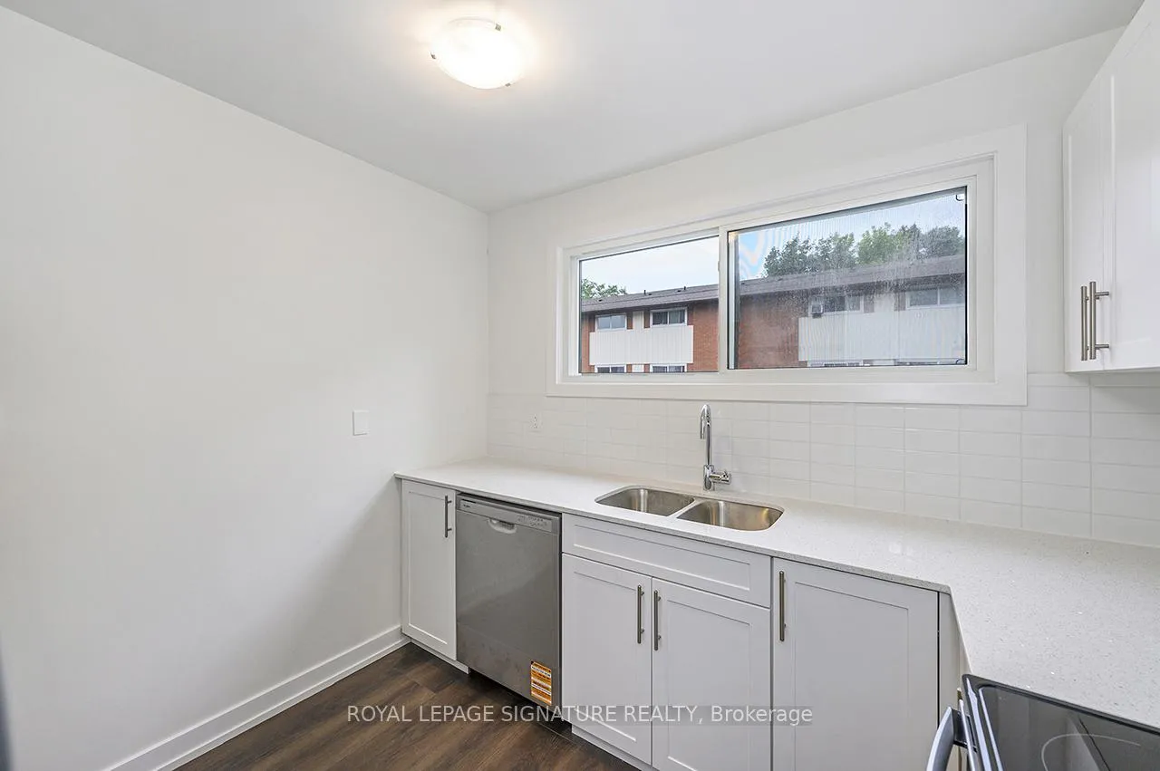 Photo 20 of 59 Woodman Drive, Hamilton, Kentley — HOMEH