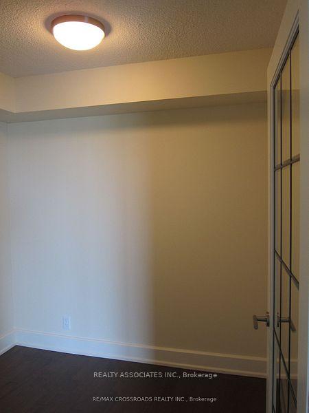 Photo 14 of Unit 709, 676 Sheppard Avenue E, North York, Bayview Village — HOMEH