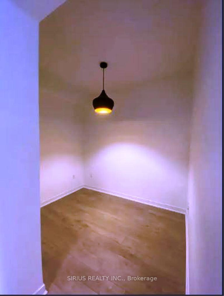 Photo 9 of Unit 806, 85 Robinson Street, Hamilton, Durand — HOMEH