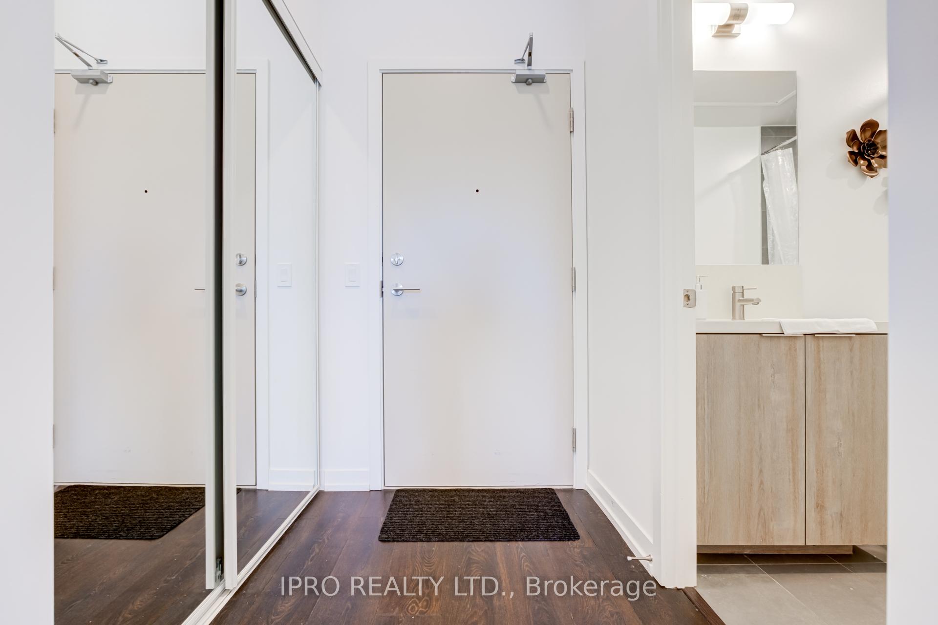Photo 6 of Unit 220, 2020 Bathurst Street, Toronto, Humewood-Cedarvale — HOMEH
