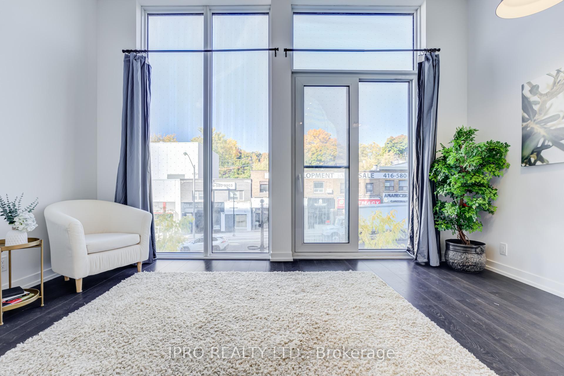 Photo 7 of Unit 220, 2020 Bathurst Street, Toronto, Humewood-Cedarvale — HOMEH
