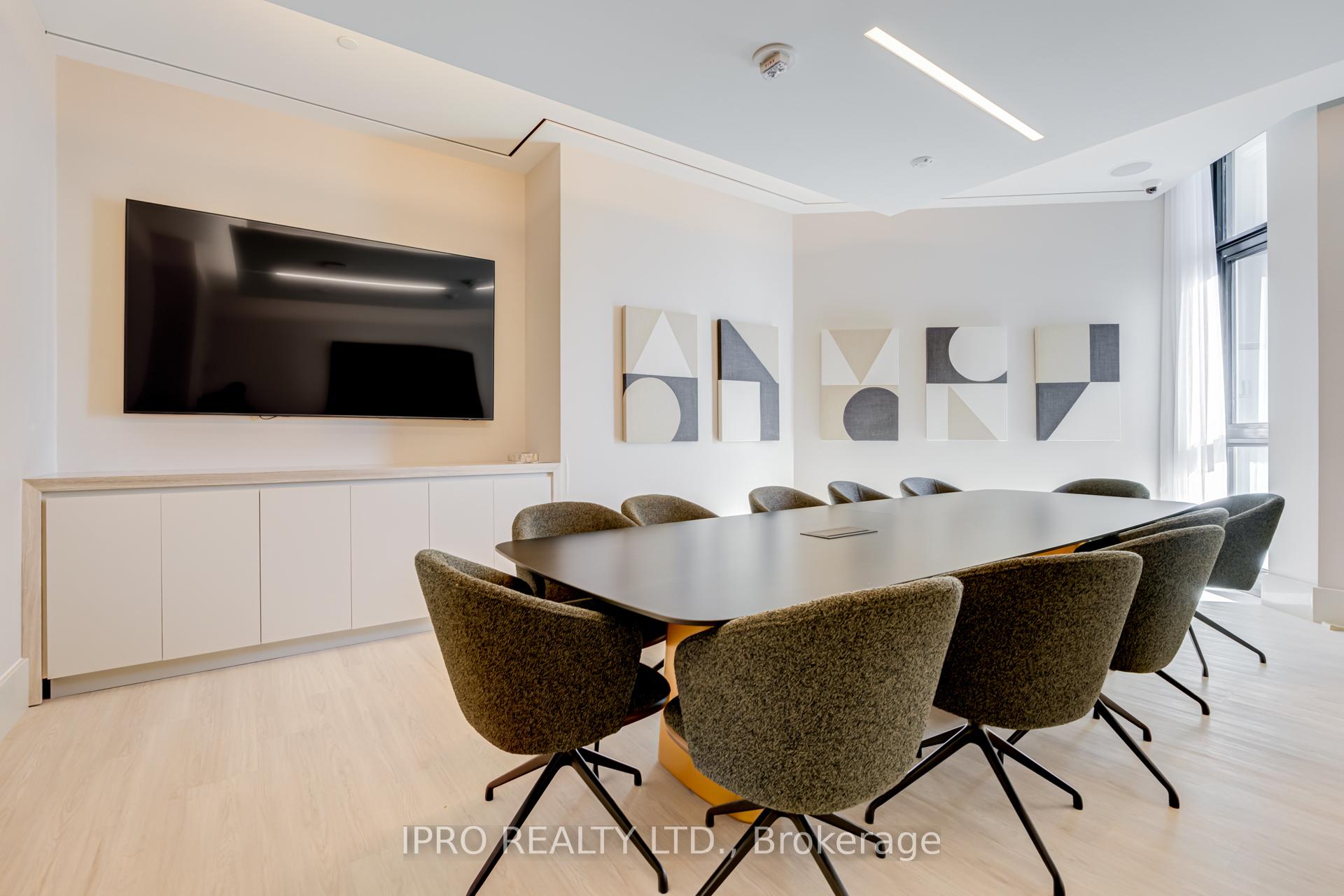 Photo 16 of Unit 220, 2020 Bathurst Street, Toronto, Humewood-Cedarvale — HOMEH
