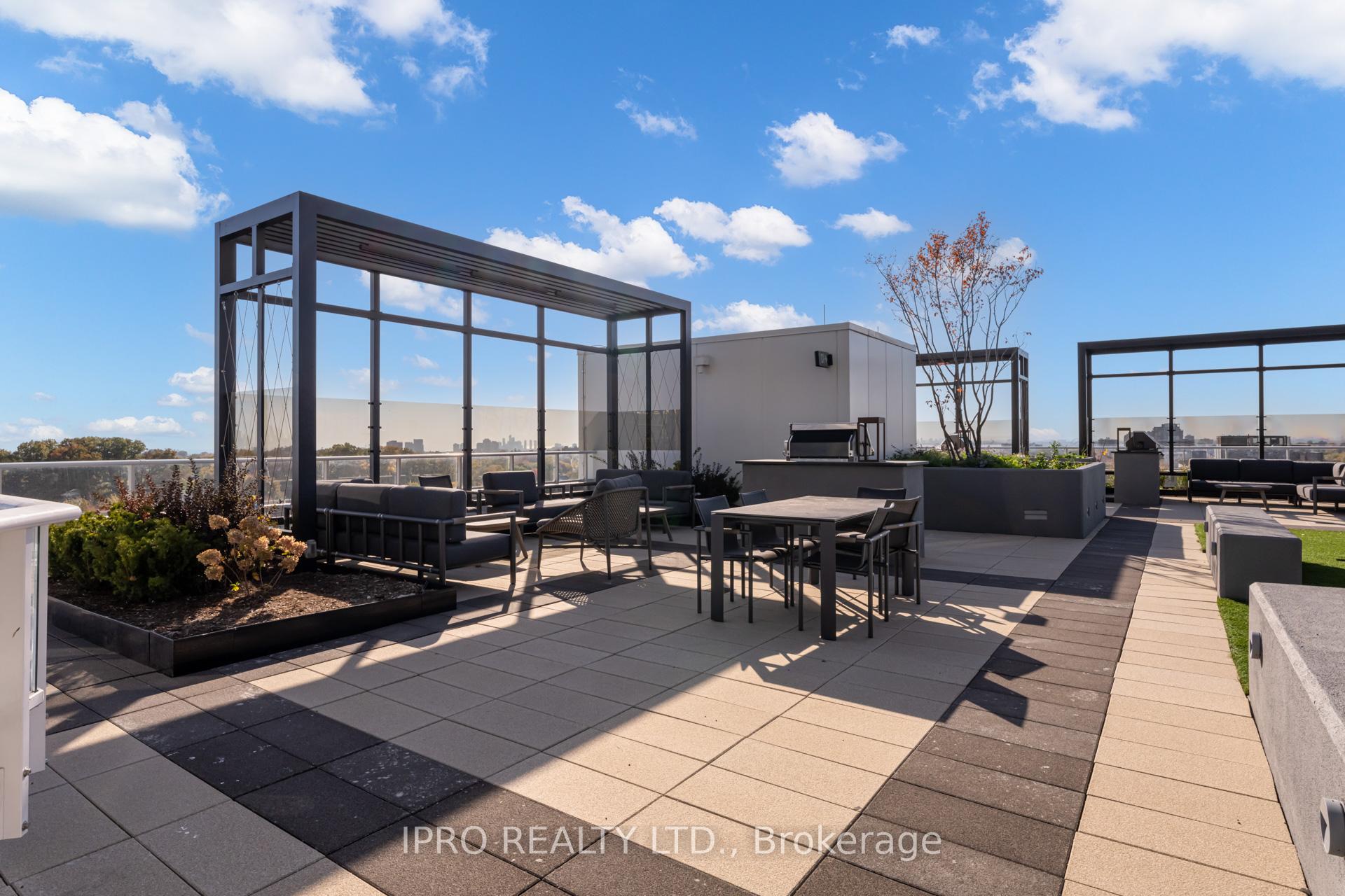 Photo 32 of Unit 220, 2020 Bathurst Street, Toronto, Humewood-Cedarvale — HOMEH