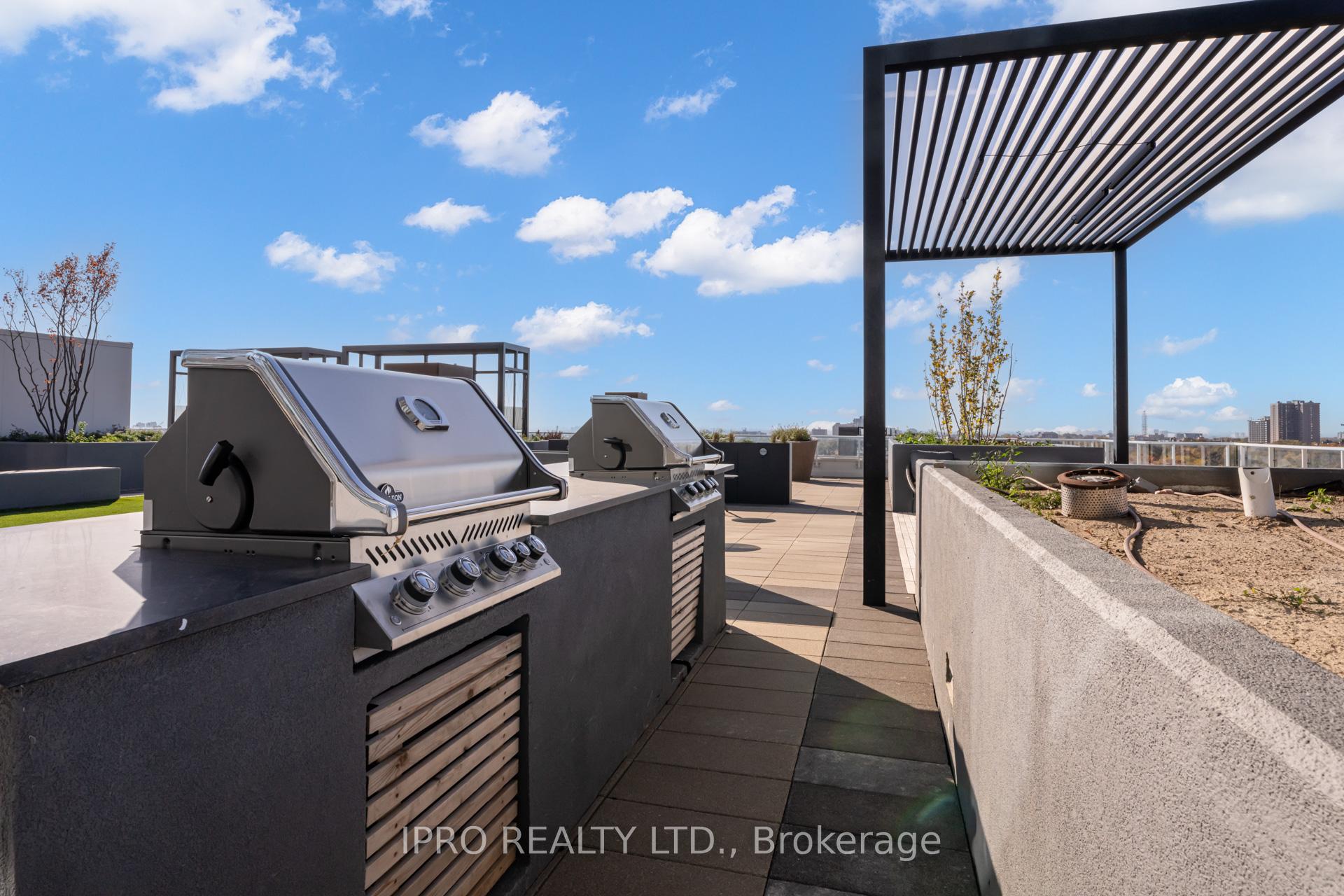 Photo 24 of Unit 220, 2020 Bathurst Street, Toronto, Humewood-Cedarvale — HOMEH