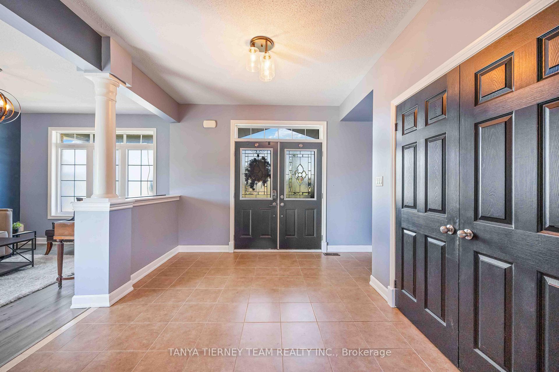 Photo 4 of 35 Charles Tilley Crescent, Clarington, Rural Clarington — HOMEH