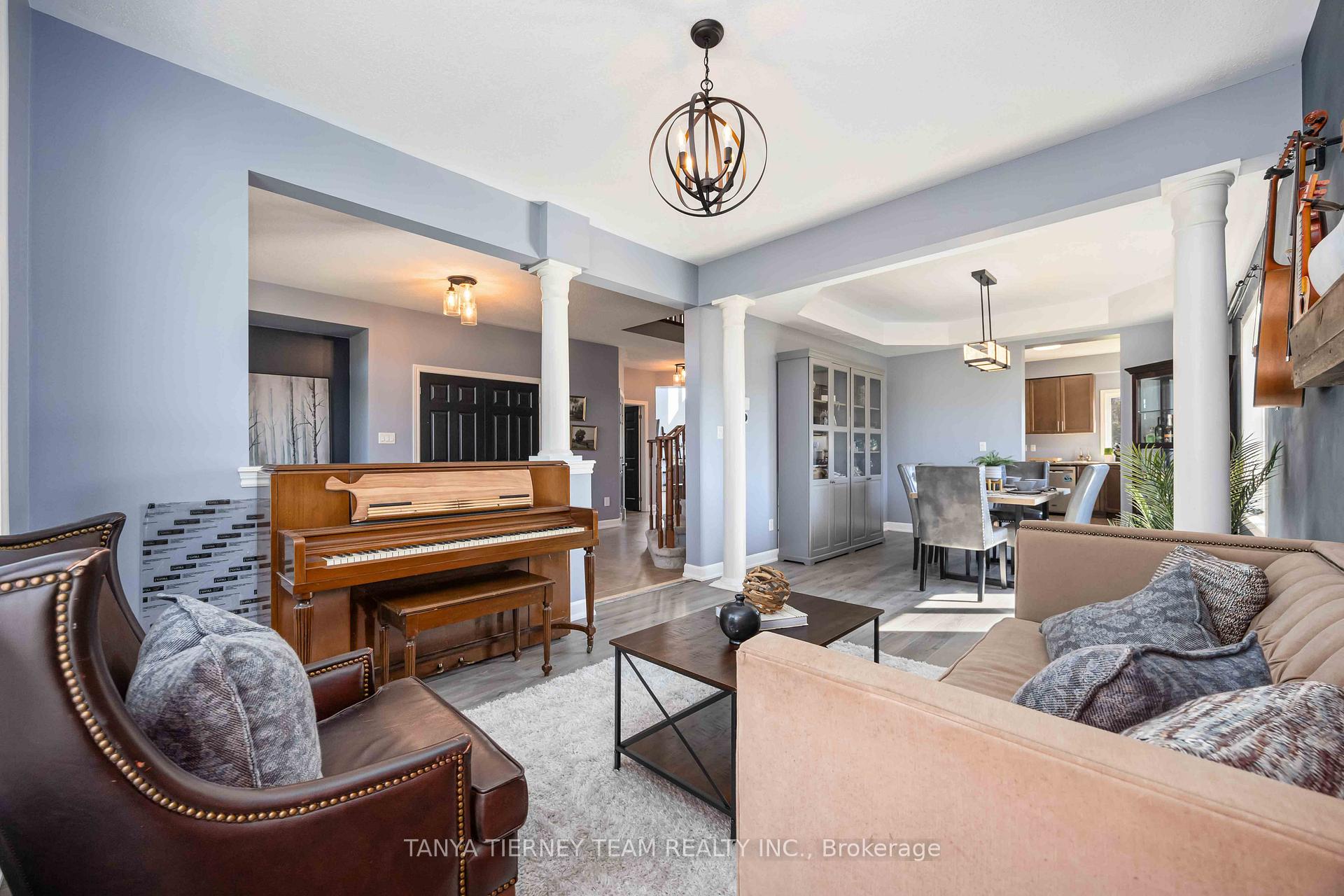 Photo 6 of 35 Charles Tilley Crescent, Clarington, Rural Clarington — HOMEH