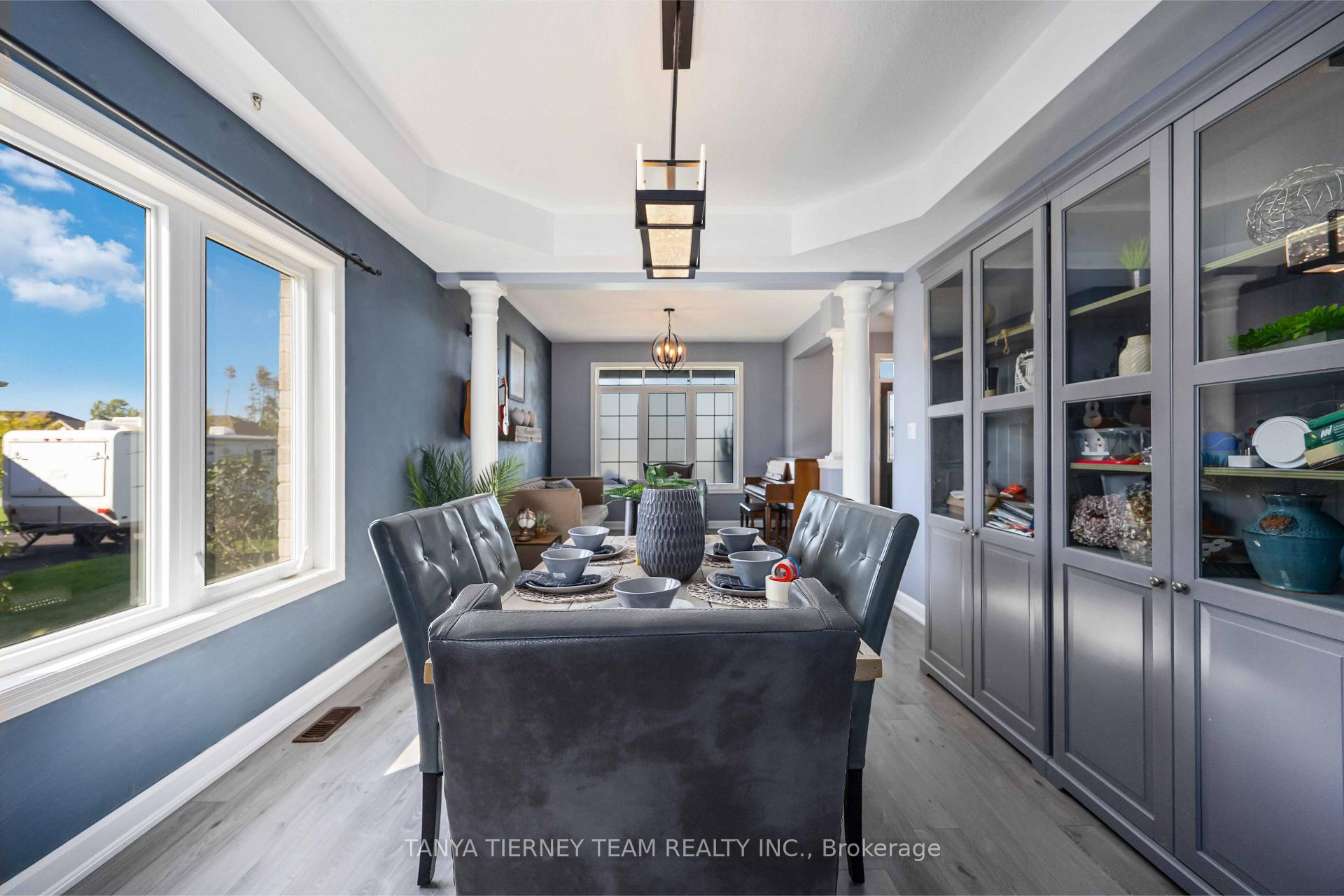 Photo 11 of 35 Charles Tilley Crescent, Clarington, Rural Clarington — HOMEH