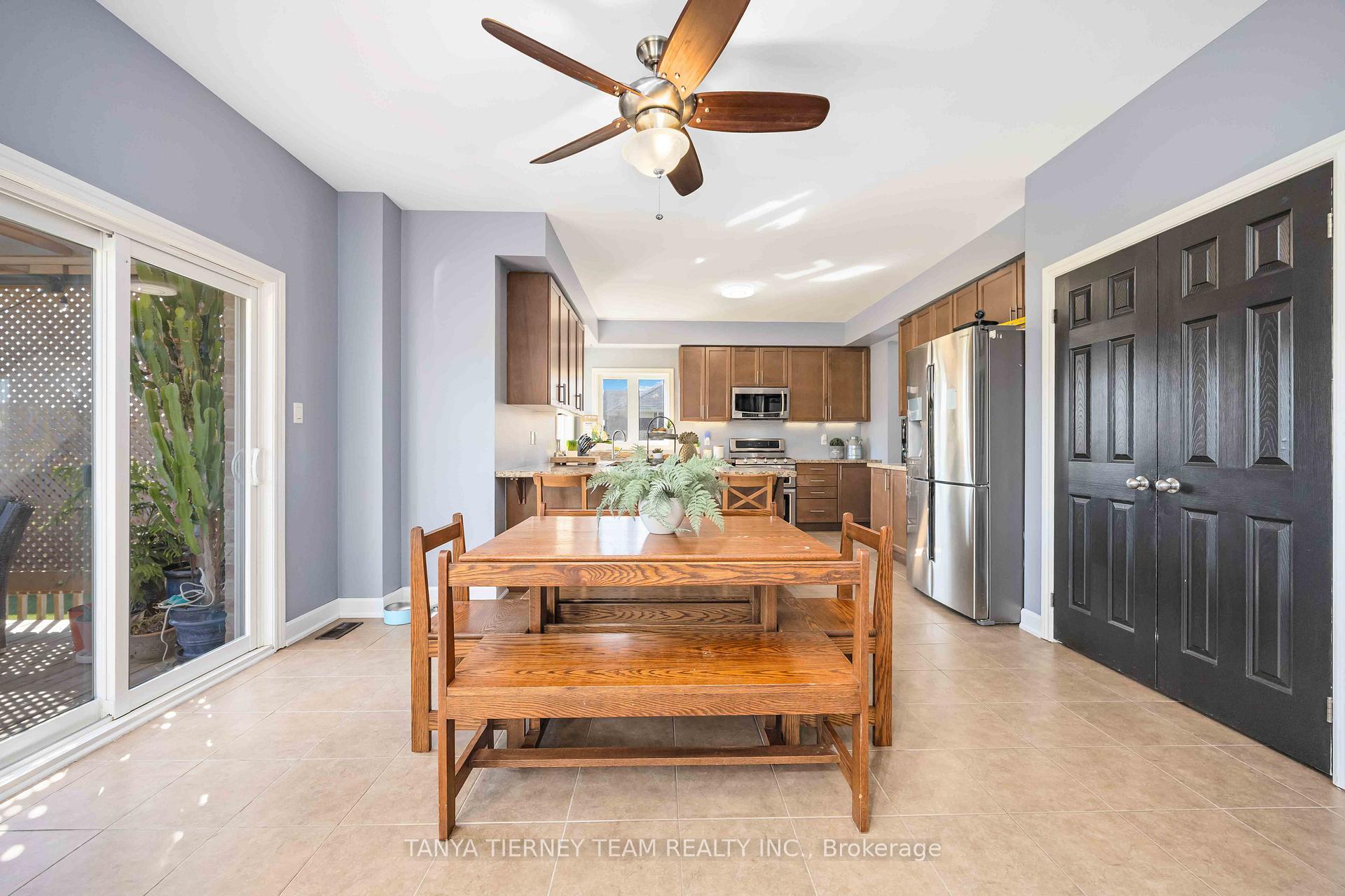 Photo 12 of 35 Charles Tilley Crescent, Clarington, Rural Clarington — HOMEH