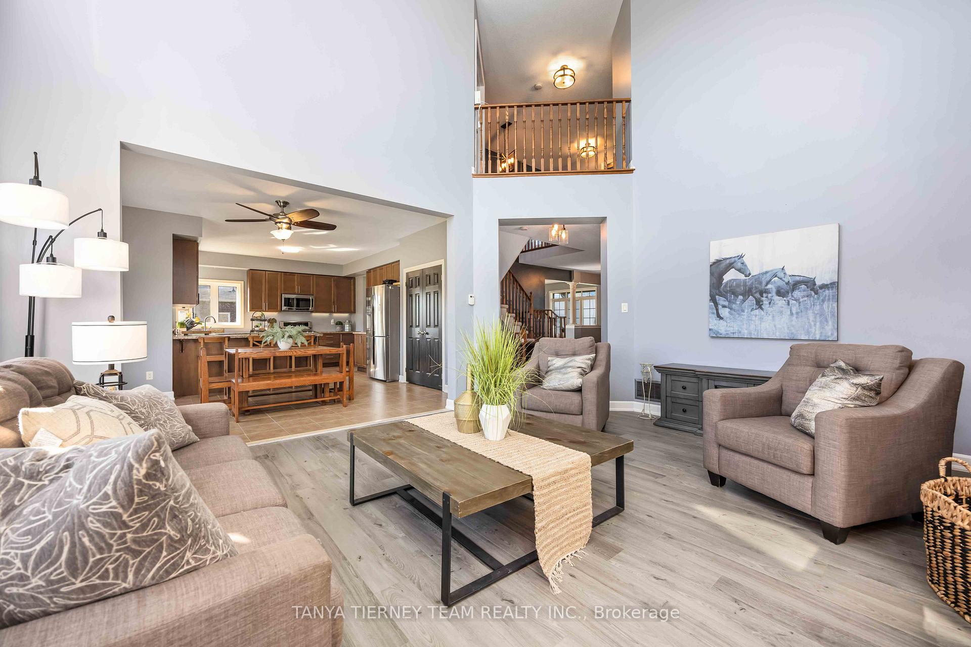 Photo 22 of 35 Charles Tilley Crescent, Clarington, Rural Clarington — HOMEH