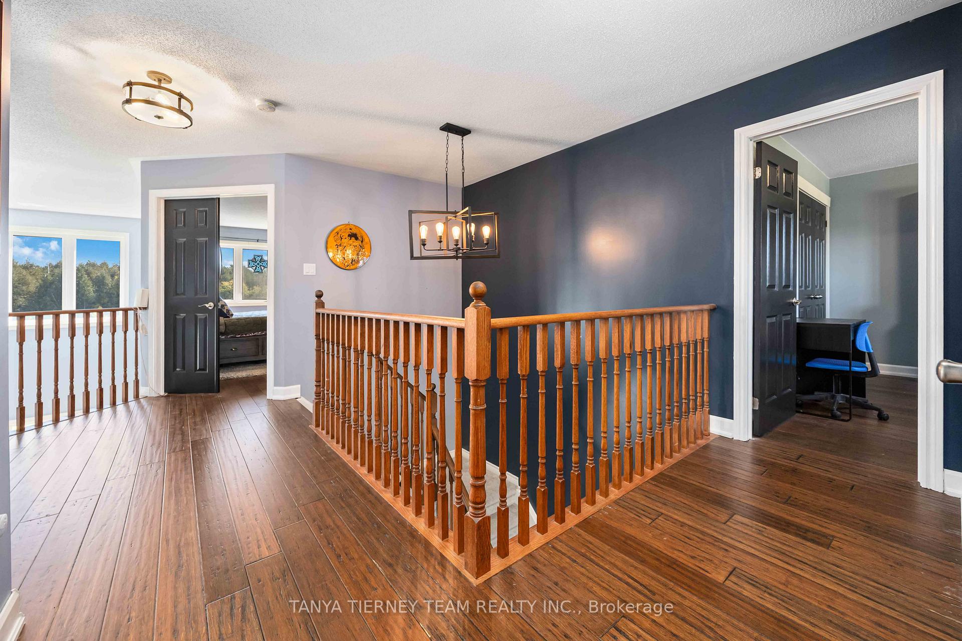Photo 24 of 35 Charles Tilley Crescent, Clarington, Rural Clarington — HOMEH