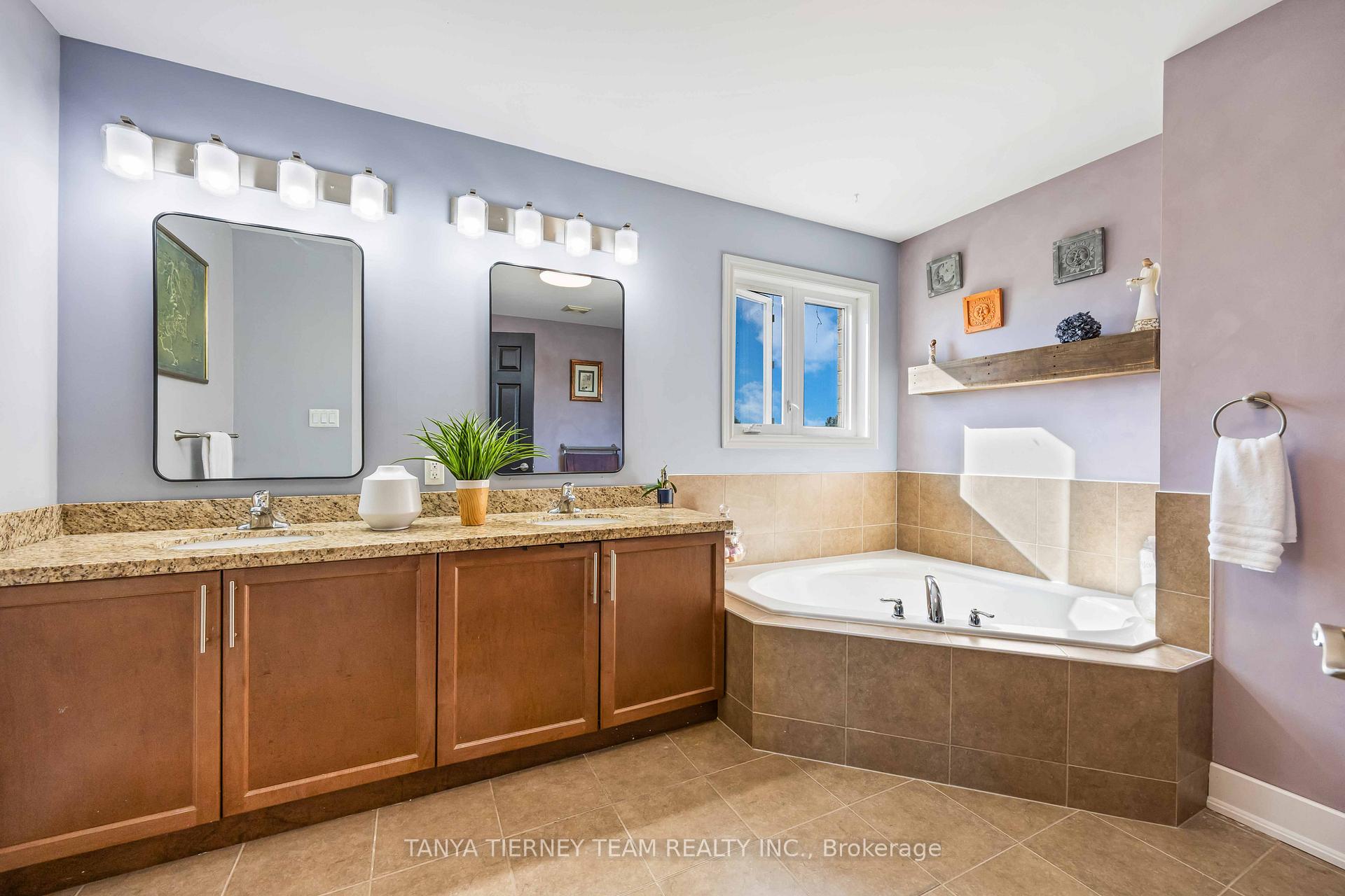 Photo 30 of 35 Charles Tilley Crescent, Clarington, Rural Clarington — HOMEH