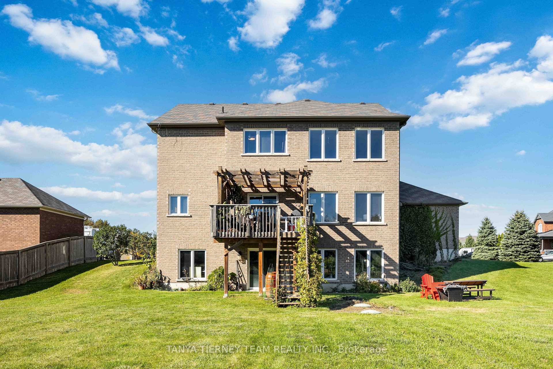 Photo 40 of 35 Charles Tilley Crescent, Clarington, Rural Clarington — HOMEH