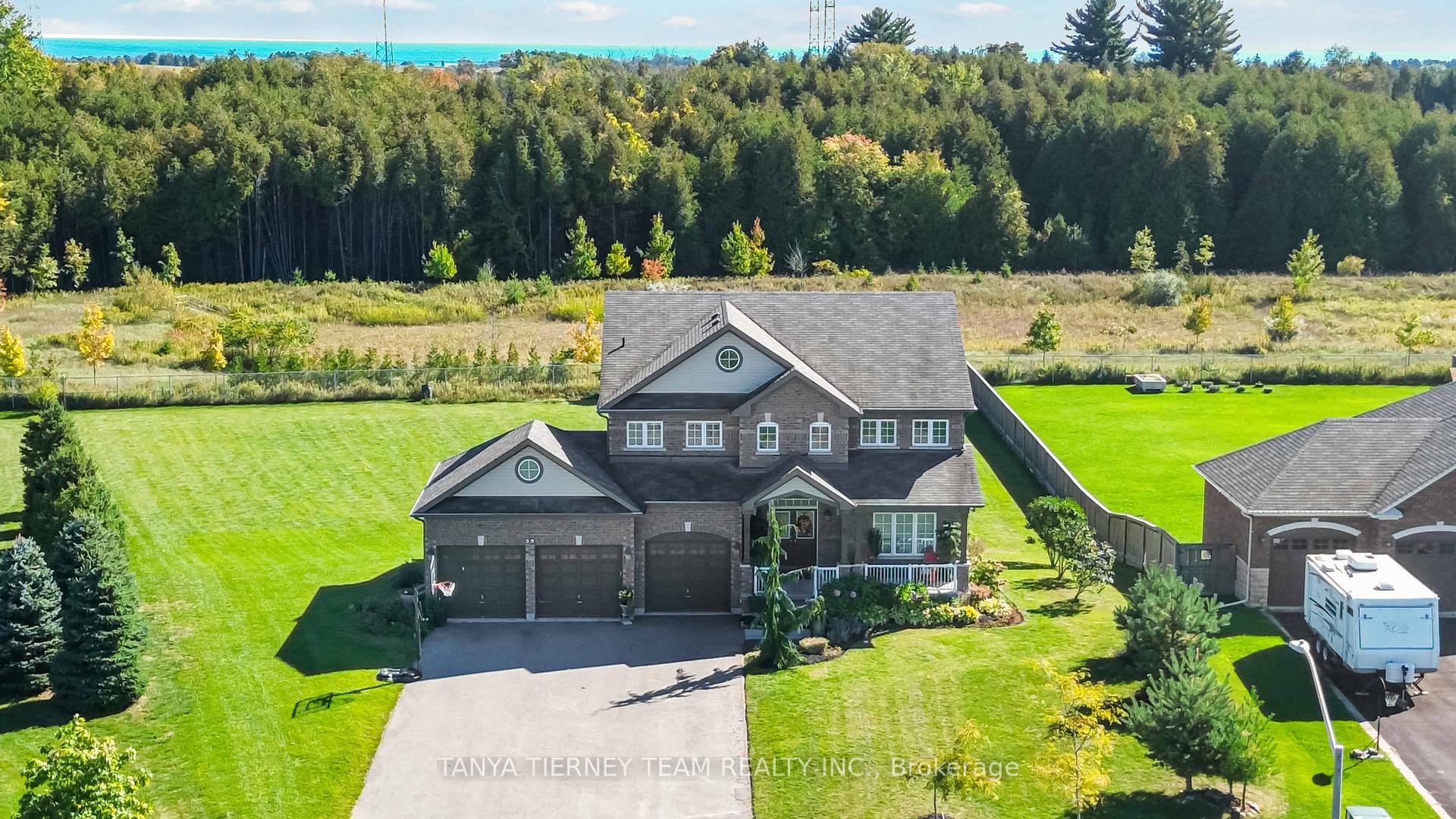 Photo 43 of 35 Charles Tilley Crescent, Clarington, Rural Clarington — HOMEH