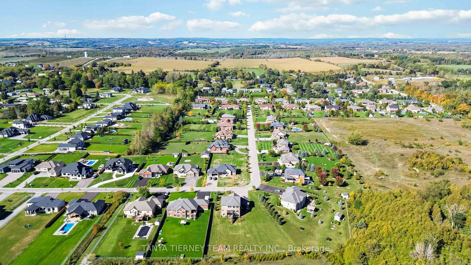 Photo 46 of 35 Charles Tilley Crescent, Clarington, Rural Clarington — HOMEH