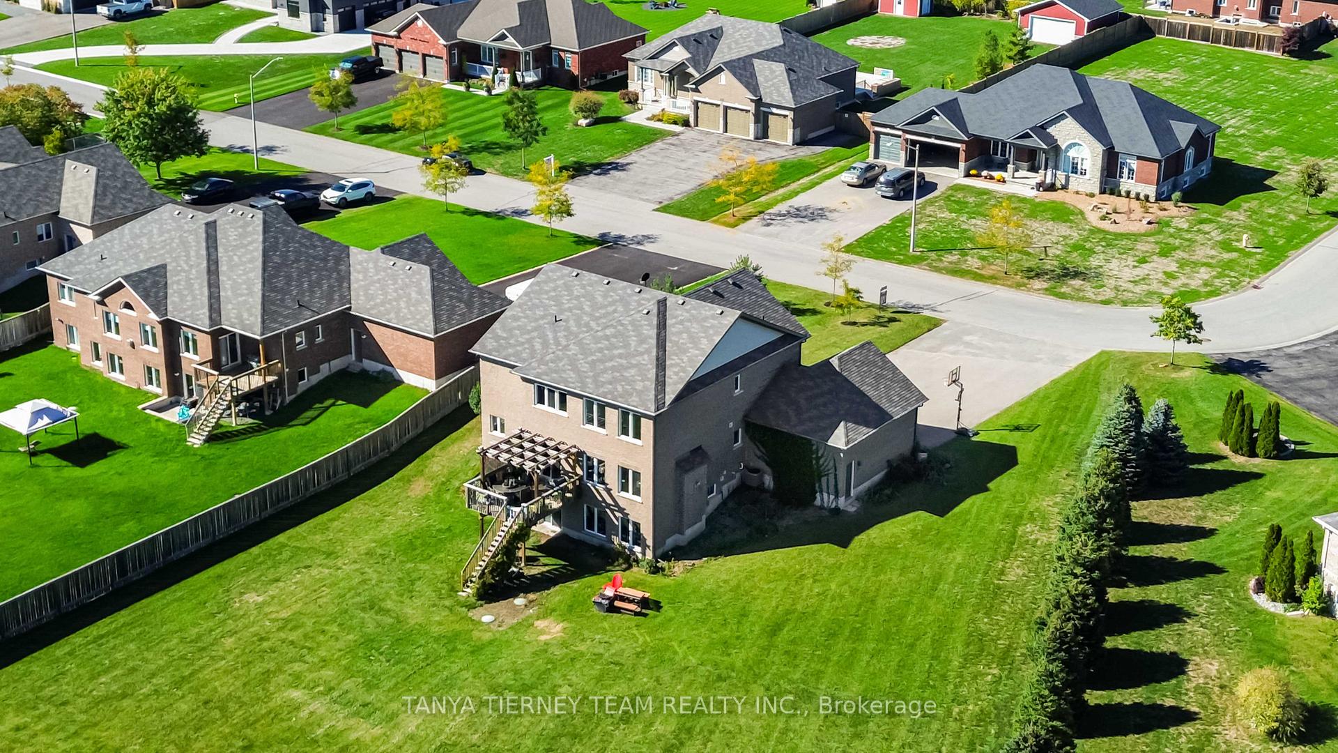 Photo 45 of 35 Charles Tilley Crescent, Clarington, Rural Clarington — HOMEH