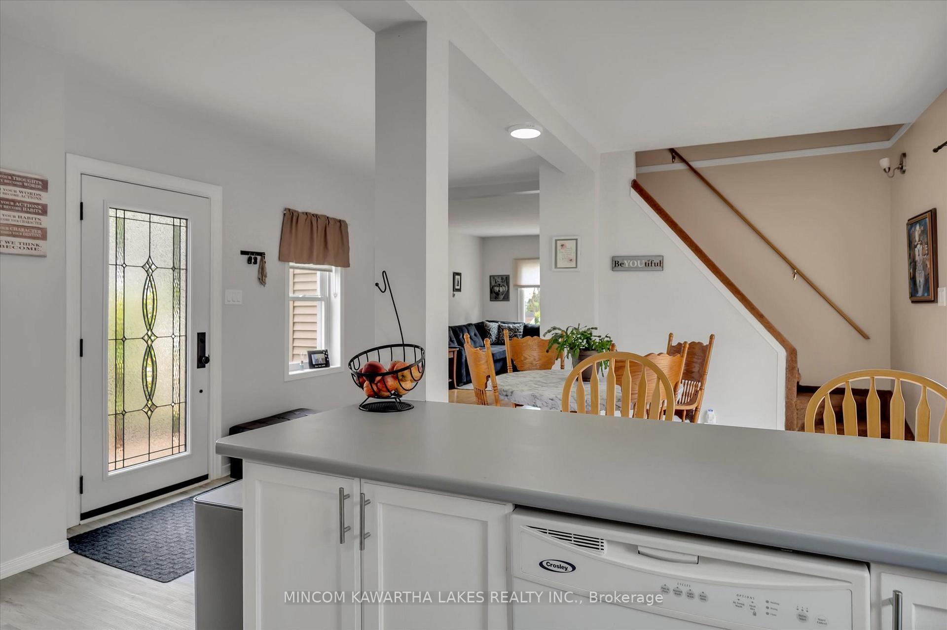 Photo 10 of 2466 Queen Mary Street, Cavan Monaghan, Cavan Twp — HOMEH