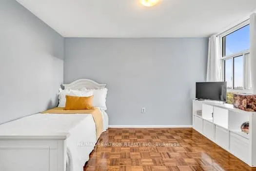 Photo 15 of Unit 1004, 44 Longbourne Drive, Etobicoke, Willowridge-Martingrove-Richview — HOMEH