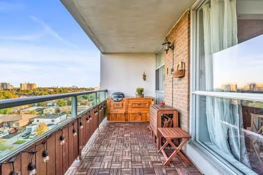 Photo 16 of Unit 1004, 44 Longbourne Drive, Etobicoke, Willowridge-Martingrove-Richview — HOMEH