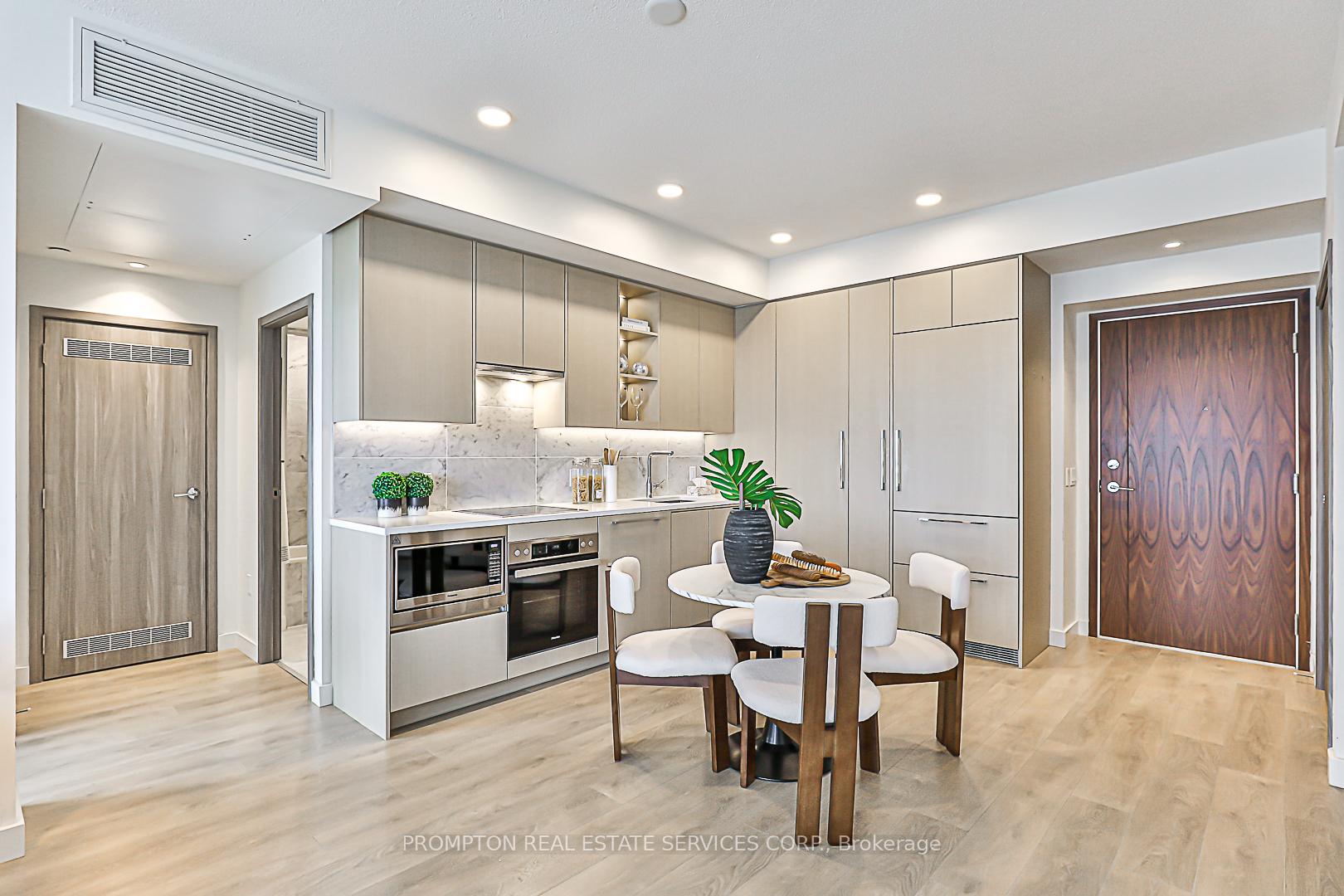 Photo 3 of Unit #2606, 85 Mcmahon Drive, North York, Bayview Village — HOMEH