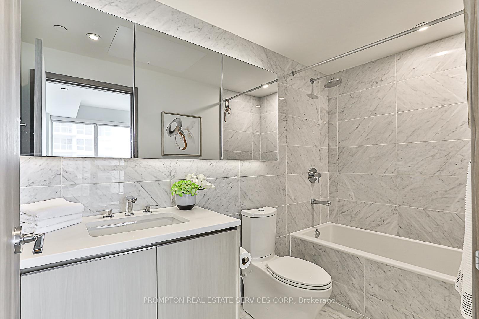 Photo 12 of Unit #2606, 85 Mcmahon Drive, North York, Bayview Village — HOMEH