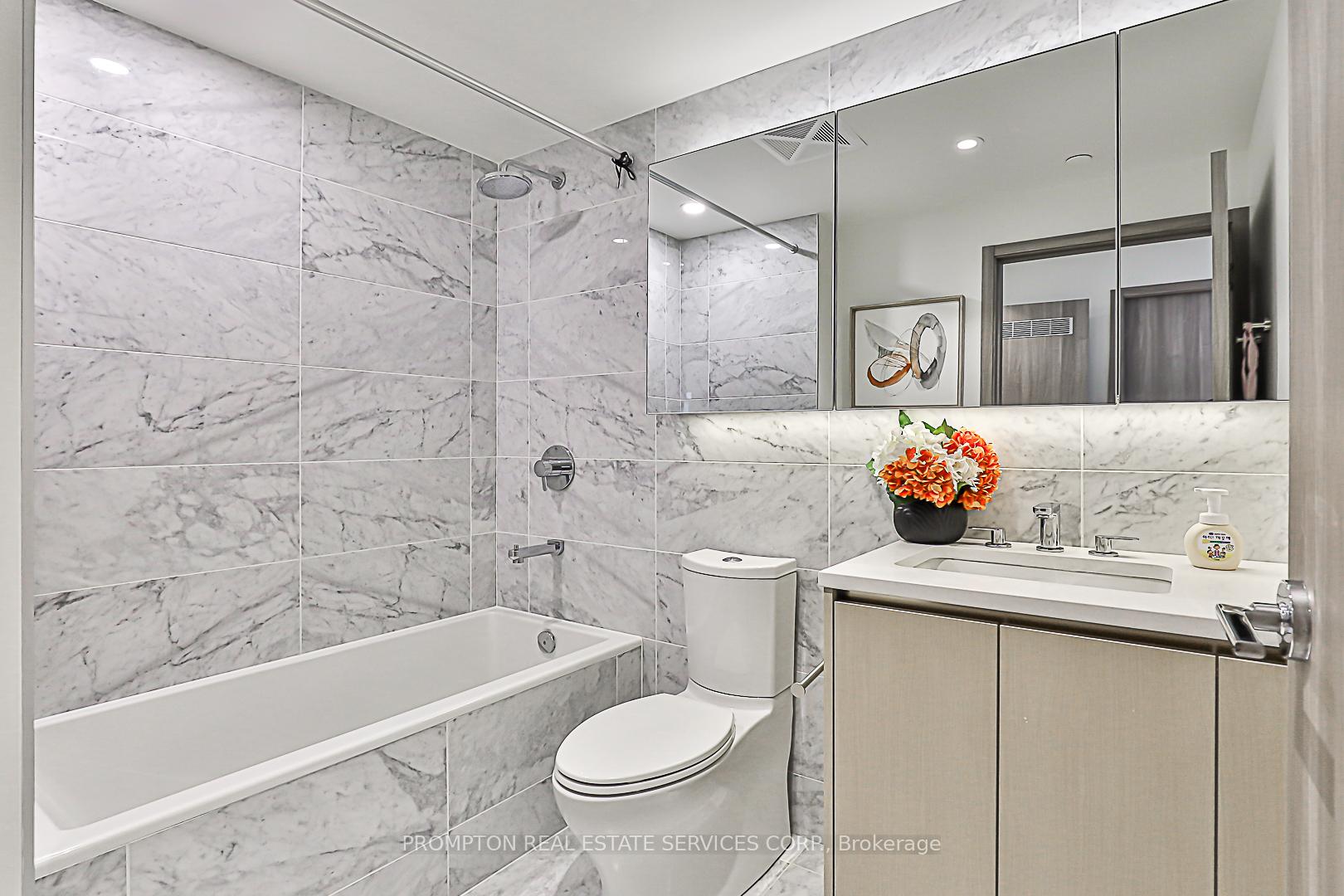 Photo 15 of Unit #2606, 85 Mcmahon Drive, North York, Bayview Village — HOMEH