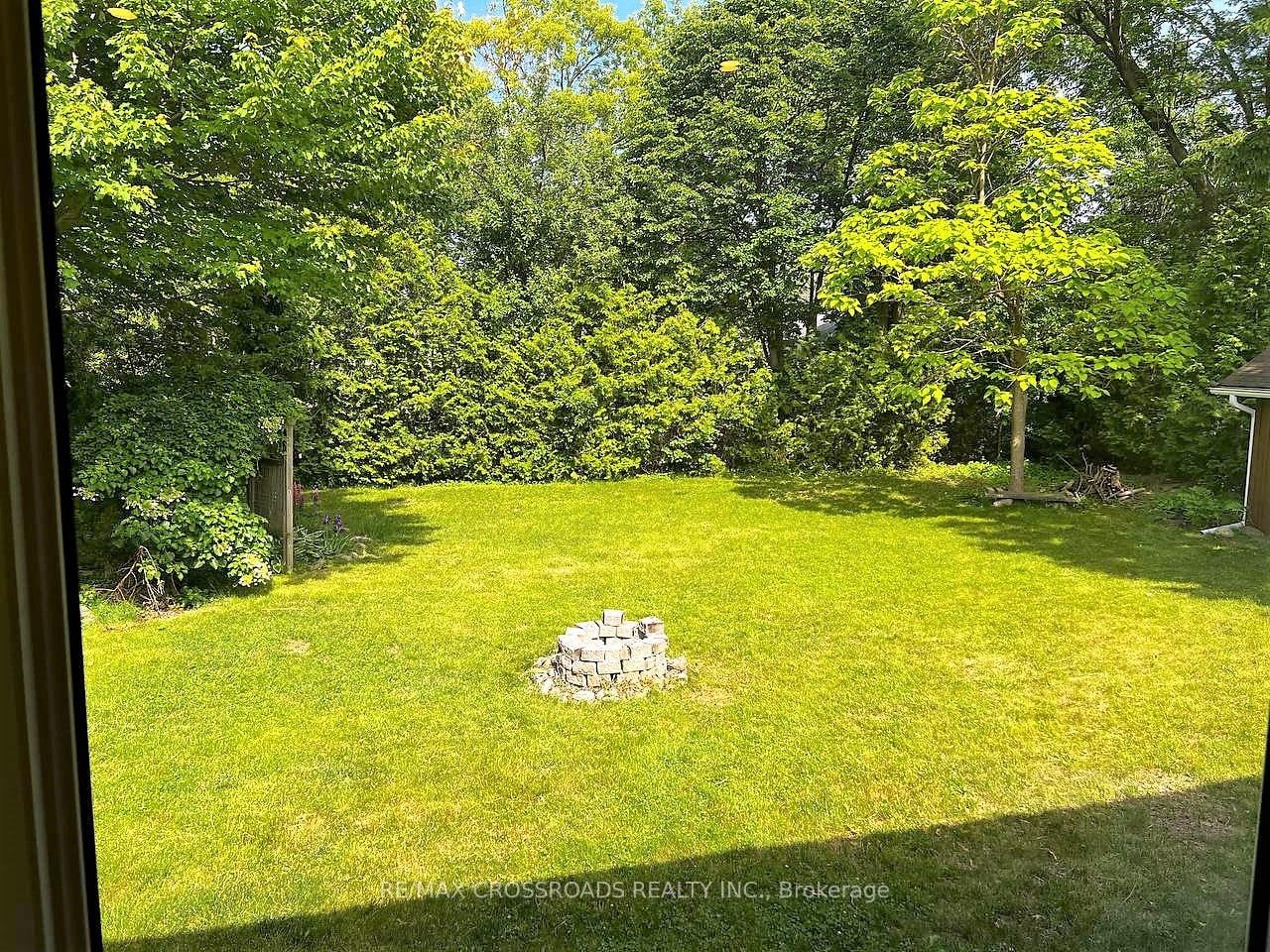Photo 17 of 105 Bayview Drive, Barrie, Allandale Heights — HOMEH
