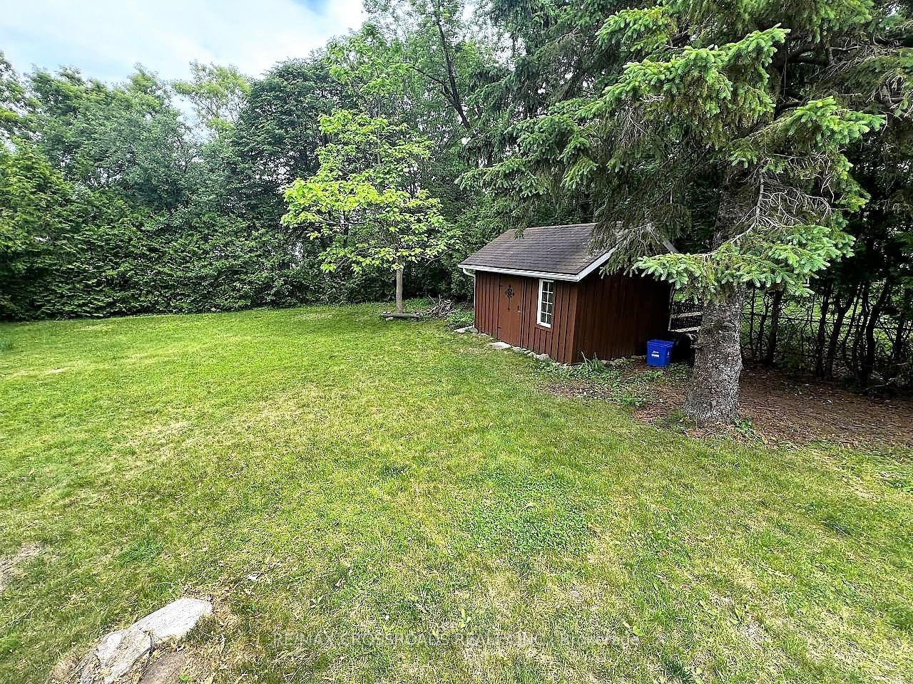 Photo 24 of 105 Bayview Drive, Barrie, Allandale Heights — HOMEH