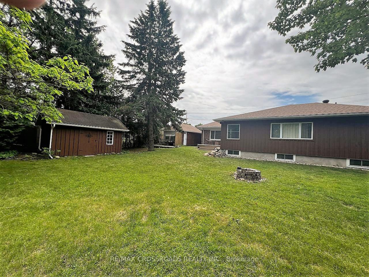 Photo 27 of 105 Bayview Drive, Barrie, Allandale Heights — HOMEH