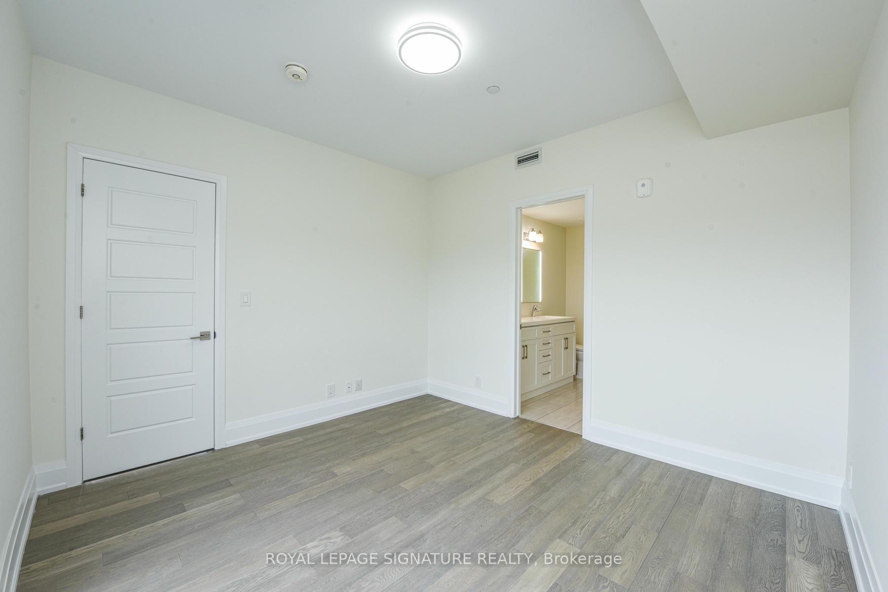 Photo 24 of Unit 11, 3028 Creekshore Common, Oakville, Glenorchy — HOMEH