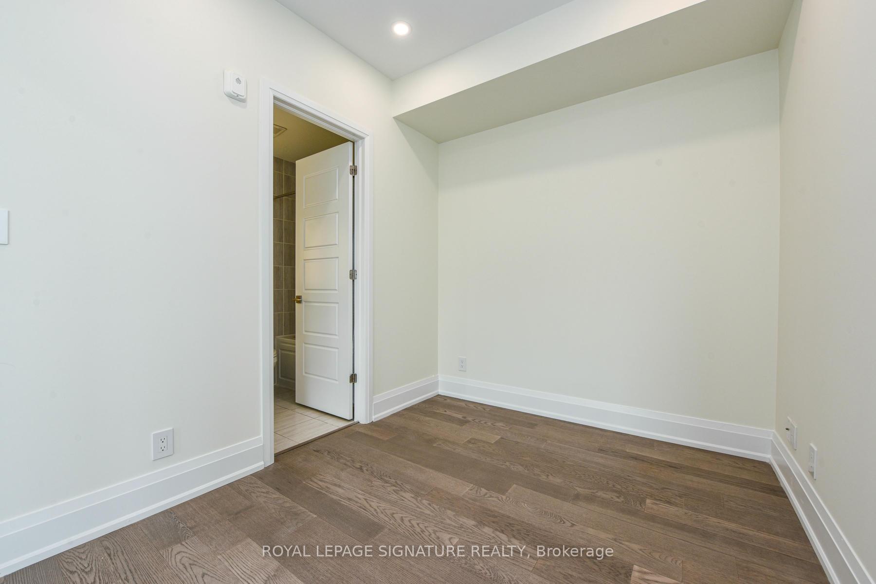 Photo 27 of Unit 11, 3028 Creekshore Common, Oakville, Glenorchy — HOMEH