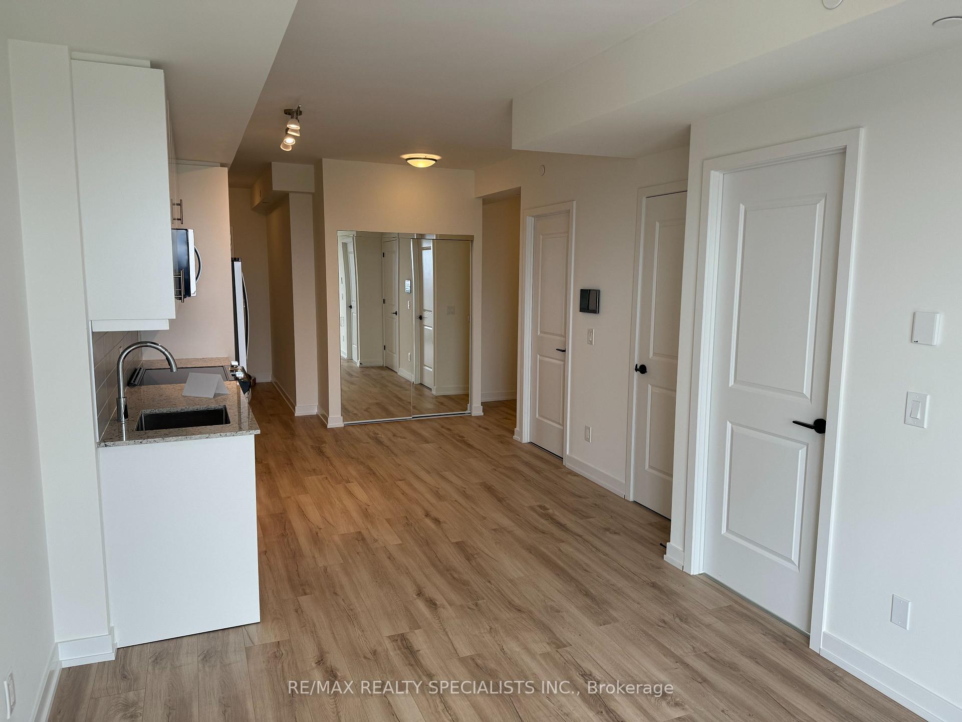 Photo 6 of Unit 1401, 335 Wheat Boom Drive, Oakville, Joshua Meadows — HOMEH