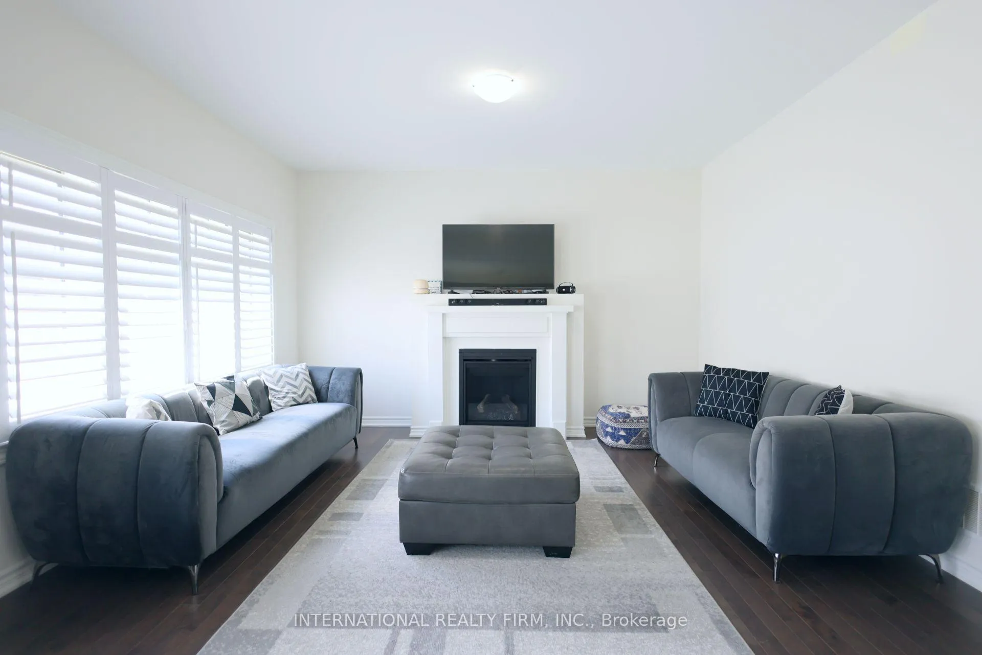 Photo 10 of 327 Northglen Blvd, Clarington, Bowmanville — HOMEH