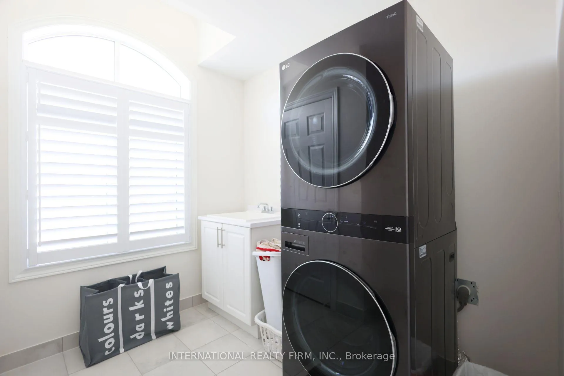 Photo 13 of 327 Northglen Blvd, Clarington, Bowmanville — HOMEH