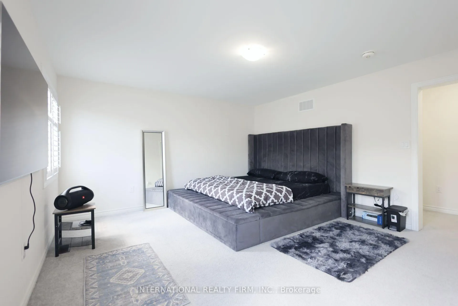Photo 24 of 327 Northglen Blvd, Clarington, Bowmanville — HOMEH