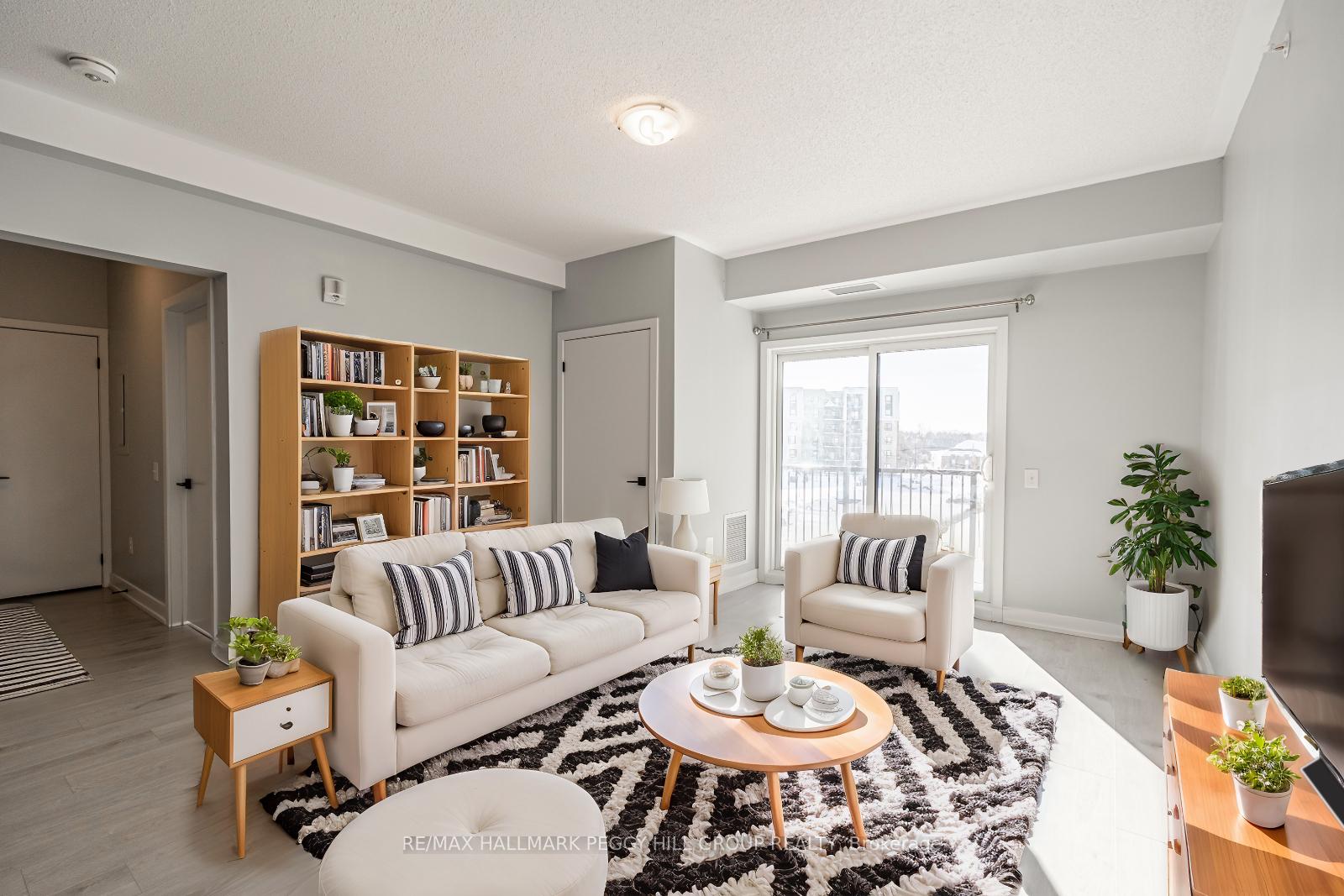 Photo 2 of Unit 215, 4 Spice Way, Barrie, Rural Barrie Southeast — HOMEH
