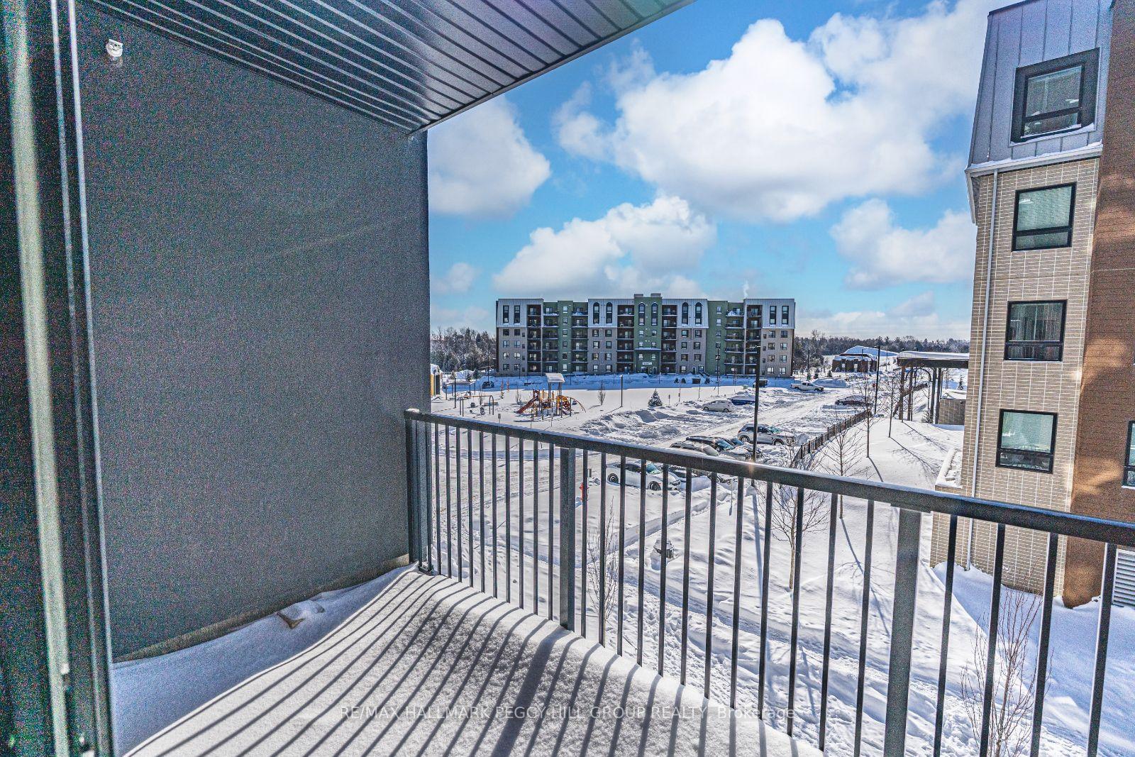 Photo 14 of Unit 215, 4 Spice Way, Barrie, Rural Barrie Southeast — HOMEH