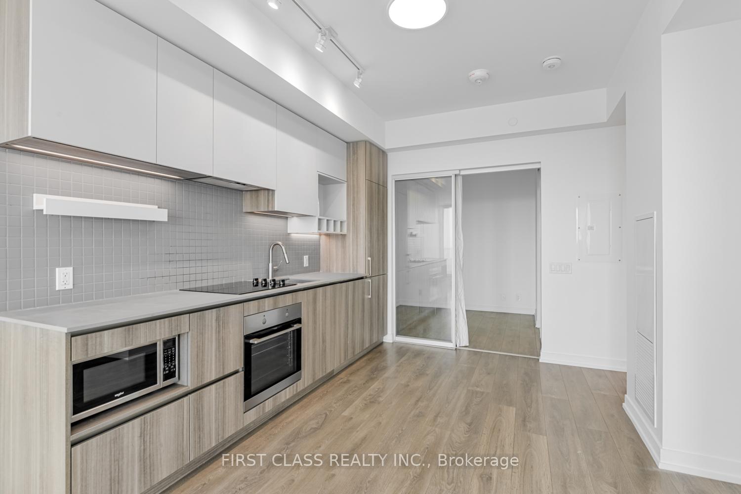 Photo 8 of Unit 4805, 5 Buttermill Avenue, Vaughan, Vaughan Corporate Centre — HOMEH