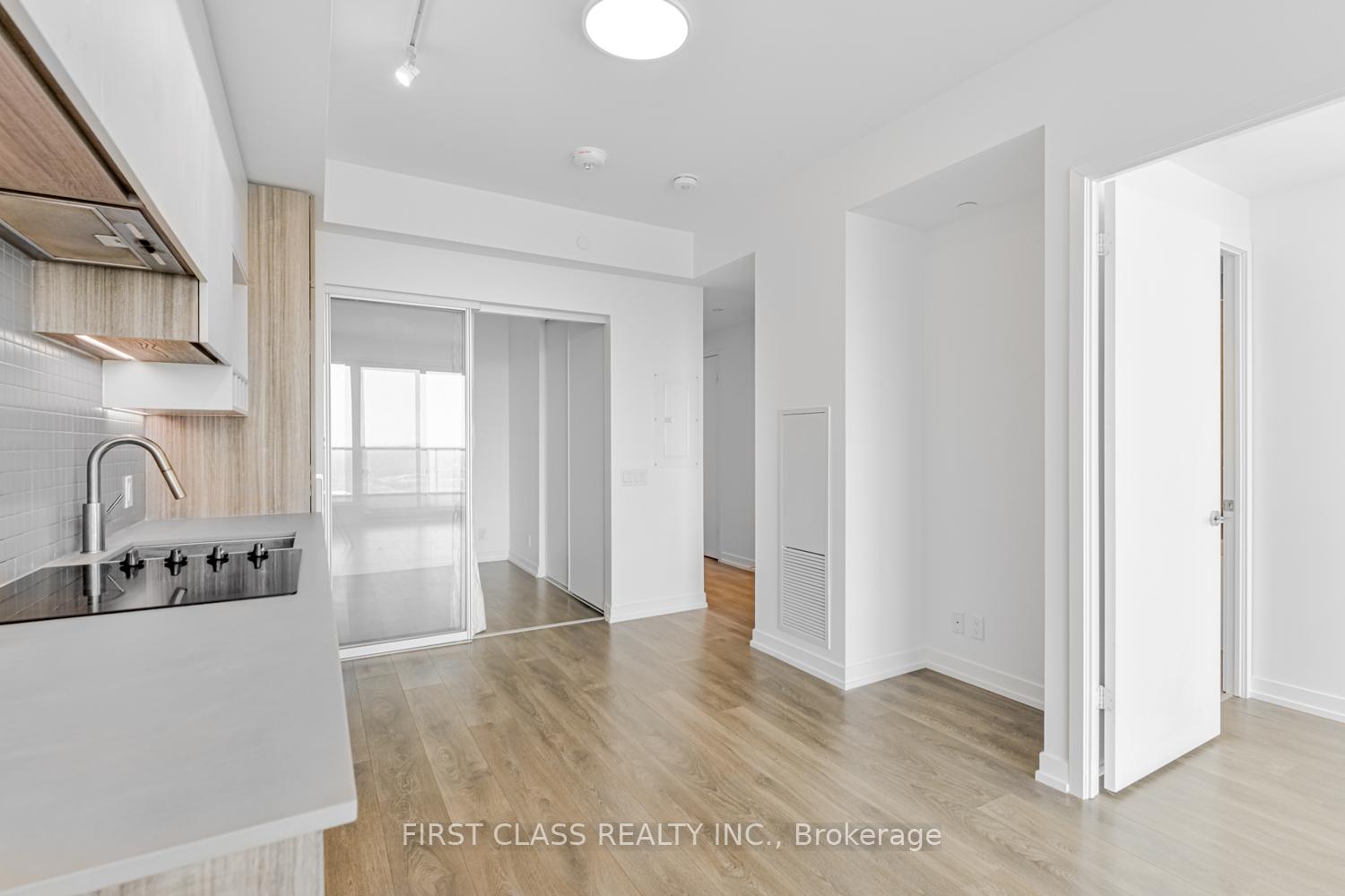 Photo 11 of Unit 4805, 5 Buttermill Avenue, Vaughan, Vaughan Corporate Centre — HOMEH