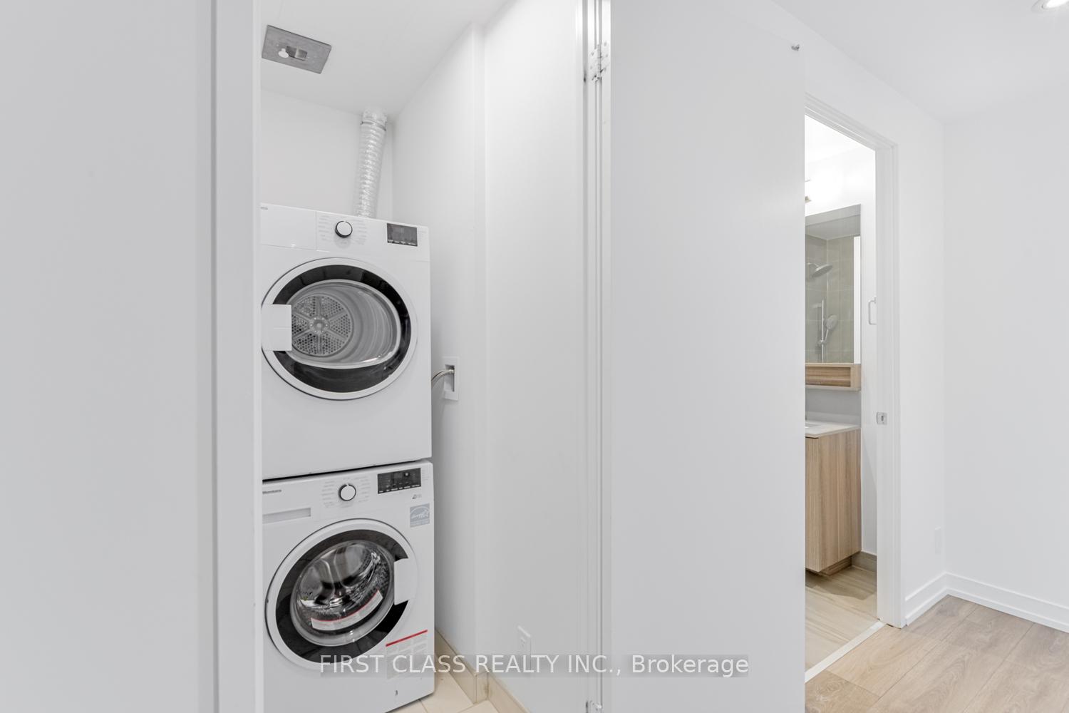 Photo 16 of Unit 4805, 5 Buttermill Avenue, Vaughan, Vaughan Corporate Centre — HOMEH